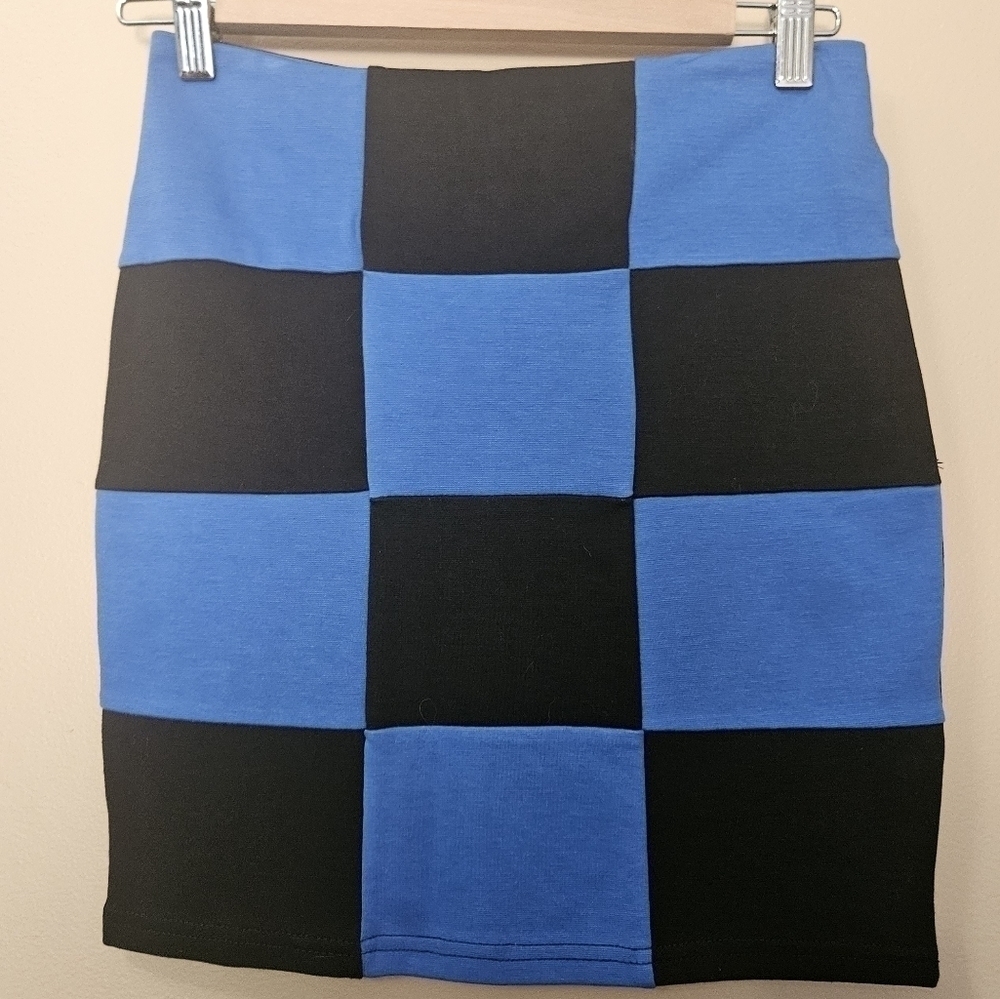 NWT Ya Los Angeles Check Skirt Women's Size S Straight Mini Cotton Blend